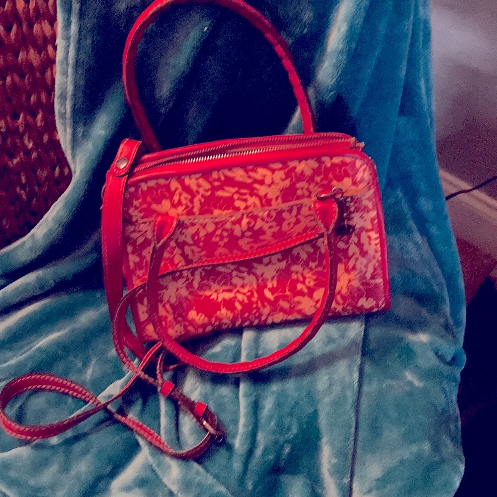 Patricia Nash leather wrist carry or cross body pocket book. - Picture 3 of 8